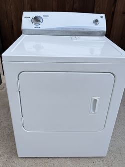Kenmore Electric Dryer In Great Working Condition. No Issues Works Good.