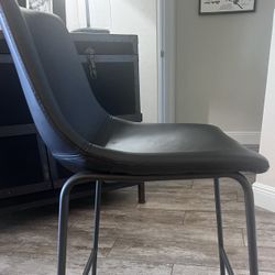 3 Bar Stools 
