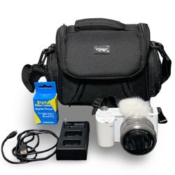 Sony ZV-E10 Mirrorless Camera - 24.2 MP W Kit Lens 