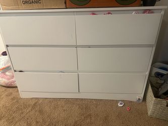 Free - children’s 6-Drawer Dresser