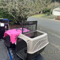 Small Dog Cat Rabbit Bunny Kennel Crate Carrier Like New 24" L by 14” W by 14” H $25 Each