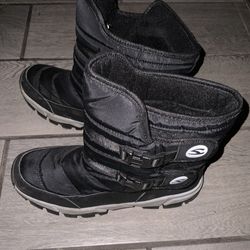 Snow Boots