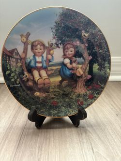 MJ Hummel Boy and Girl Plate