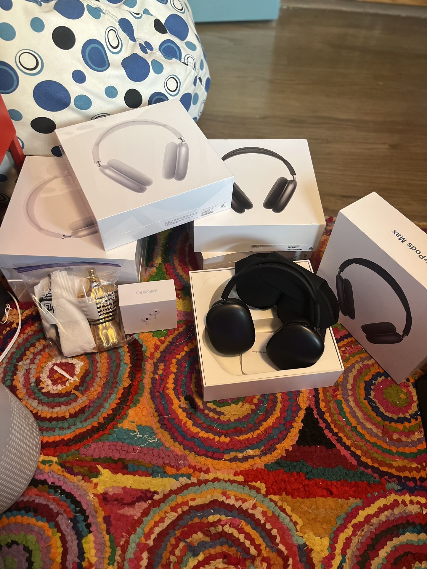 5 Pairs Unopened Airpod Max 1of1 Reps & More