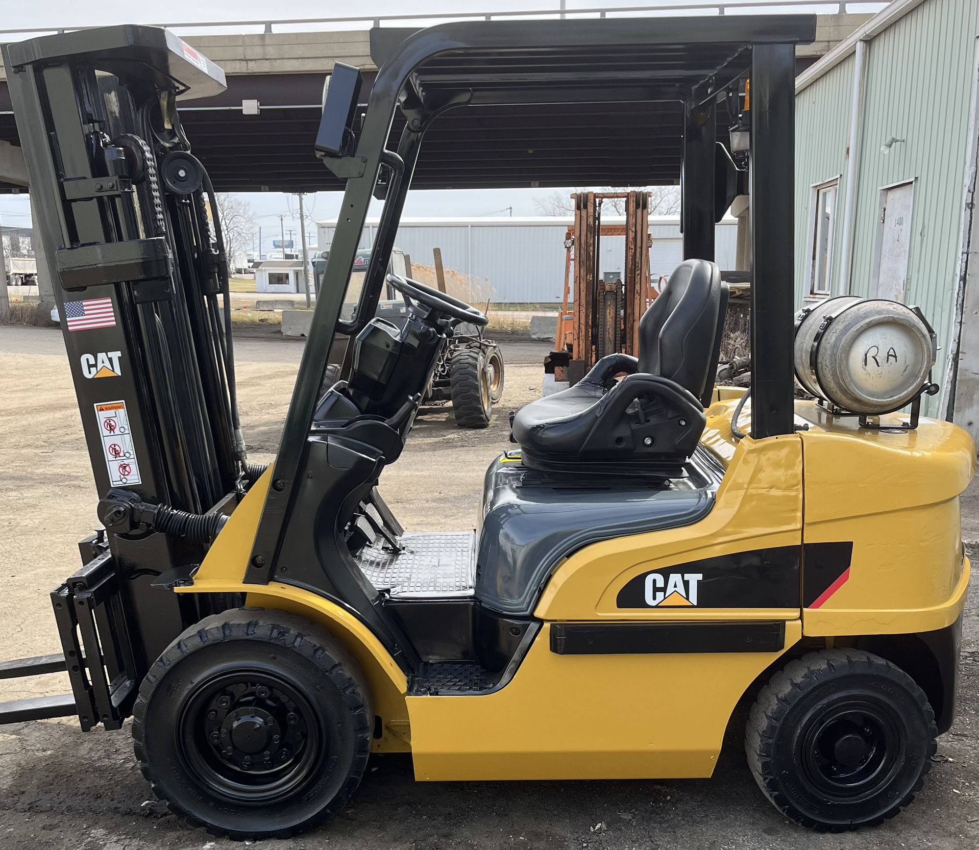 2014 Caterpillar 2P5000 Lp Pneumatic Tire Forklift