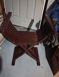 X chair "curuled chair" interlocking fold up design...$20obo