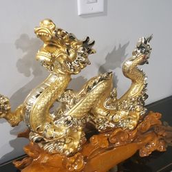 Dragon Statue 