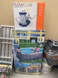 Piscina y filtro de agua