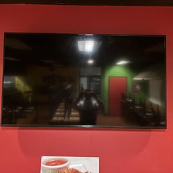 65” LCD SAMSUNG TV