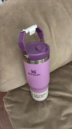 Tumbler flip straw