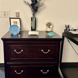 Solid Wood 2-Drawer File Cabinet with Locking Key