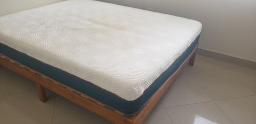 Queen Bed