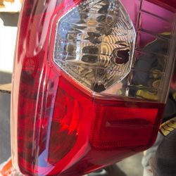 Oem Toyota Tundra Taillight Housing