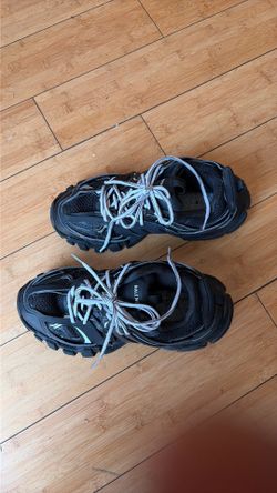 Balenciaga tracks size 10