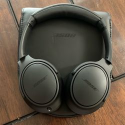  Discontinued Bose SoundTrue Around-ear Headphones 2 With Case  