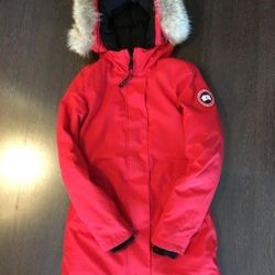 Canada goose Victoria parka in XS. Excellent condition