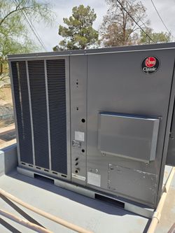 Rheem 4-ton packaged gas/electric HVAC unit