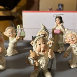 Porcelain Snow White And The Seven Dwarfs Christmas 10  Ornaments I Thumbnail
