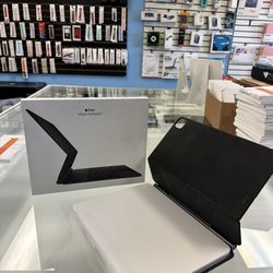 Apple Magic Keyboard 12.9 In