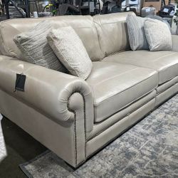 Bernhardt Grandview Leather Couch