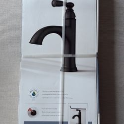 MOEN Banbury Single Handle Single Hole Bathroom Faucet in Matte Black