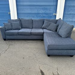 Navy blue sectional FREE DELIVERY!* 🚚