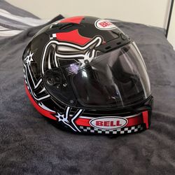 New Never Used Bell Isle Of Man Motorcycle Helmet Medium Size 