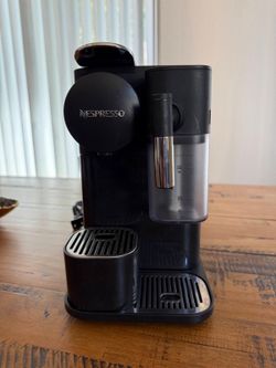 Nespresso Lattissima One Original Espresso Machine with Milk Frother by De'Longhi, Shadow Black