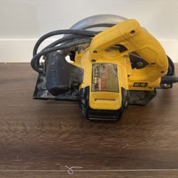 Dewalt Circular Saw