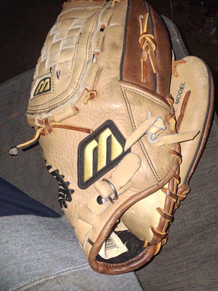 Mizuno MVP-1225Vintage Pro Baseball Glove