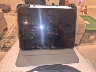 Apple iPad in Protective Case with Apple Pencil