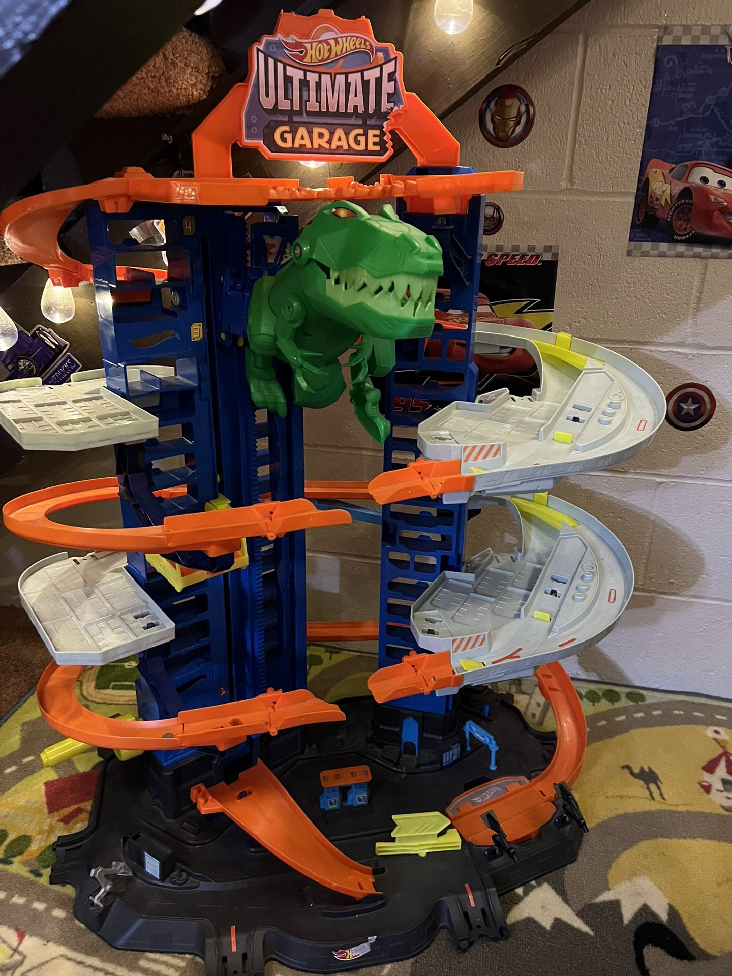 Hot Wheels Ultimate Garage