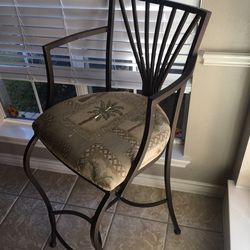 2 Iron stools like new