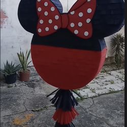Minie  Mouse Pinata 