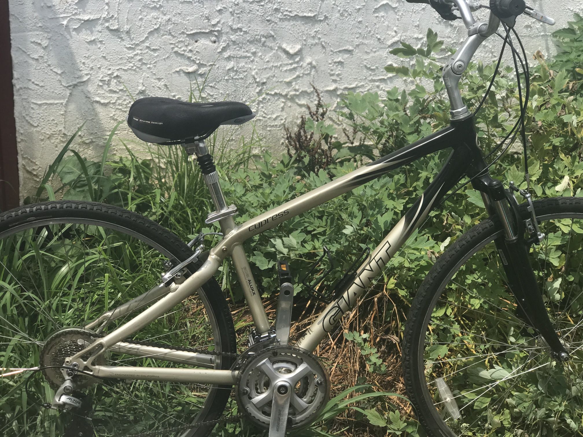 Giant cypress hybrid bike