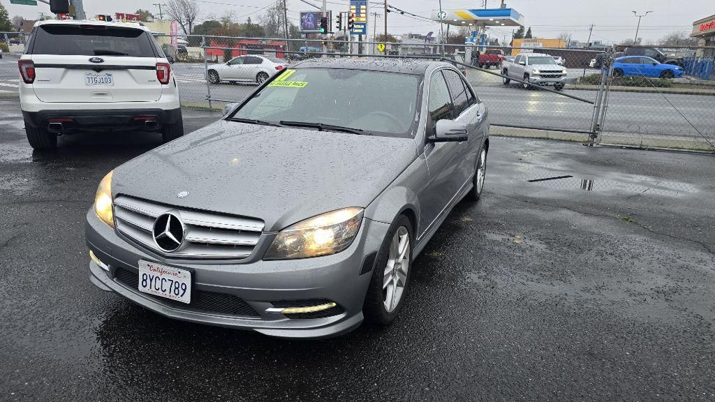 2011 Mercedes-Benz C 300