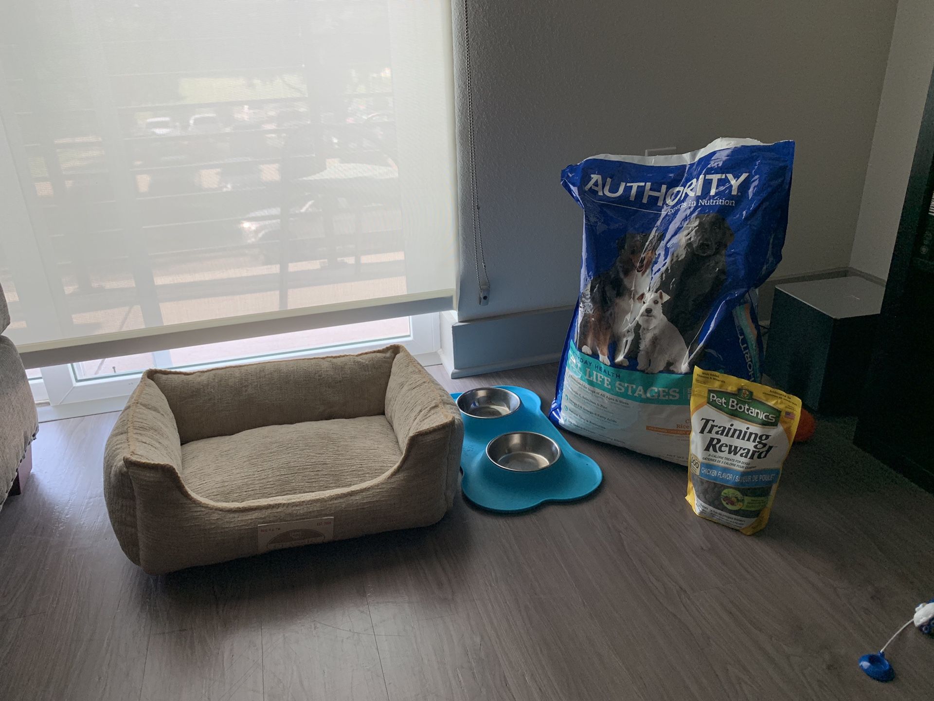 Puppy Starter Pack - Dog Crate, bed, toys, food