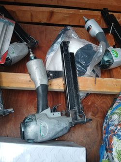 Staple guns