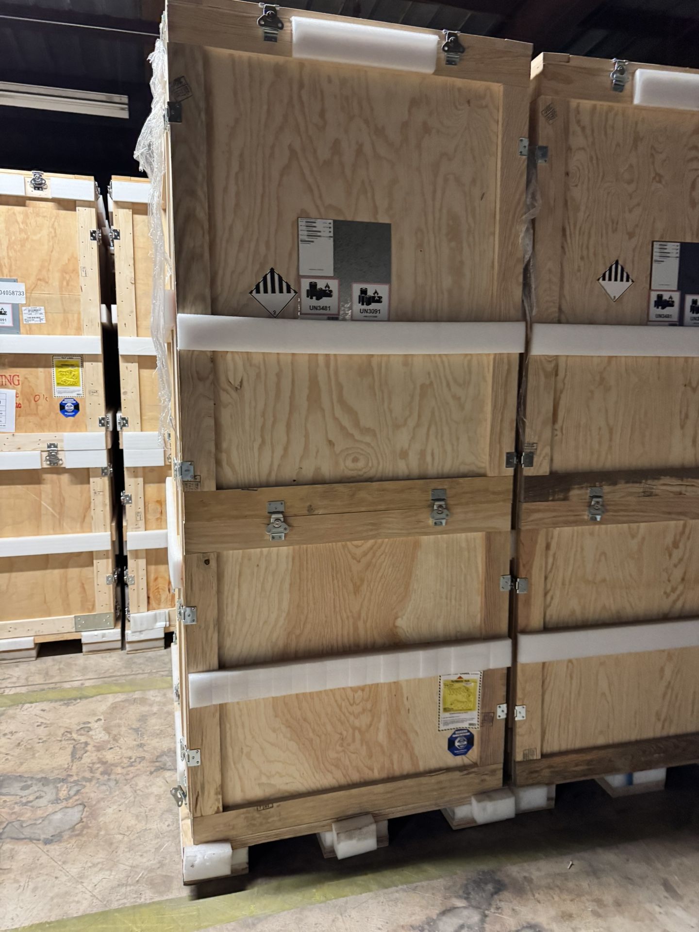 FREE Wooden Shipping Crates โ Heavy Duty