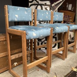 Set Of 4 FOUR VTG Mcm Bar Chairs Upholstered Velour Carpet Teal Turquoise Wood Oak Mid Century Modern Usa Danish Like Portland Pdx Airport Rug 