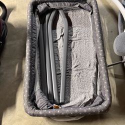 Portable  Bassinet 