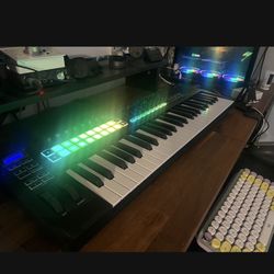 Novation Launchkey 49 Key Midi Keyboard