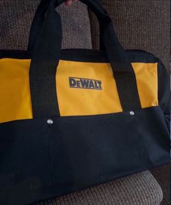 18" DEWALT TOOL BAG $15 firm 