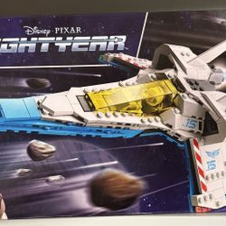 LEGO Buzz Lightyear XL-15 Starfighter 