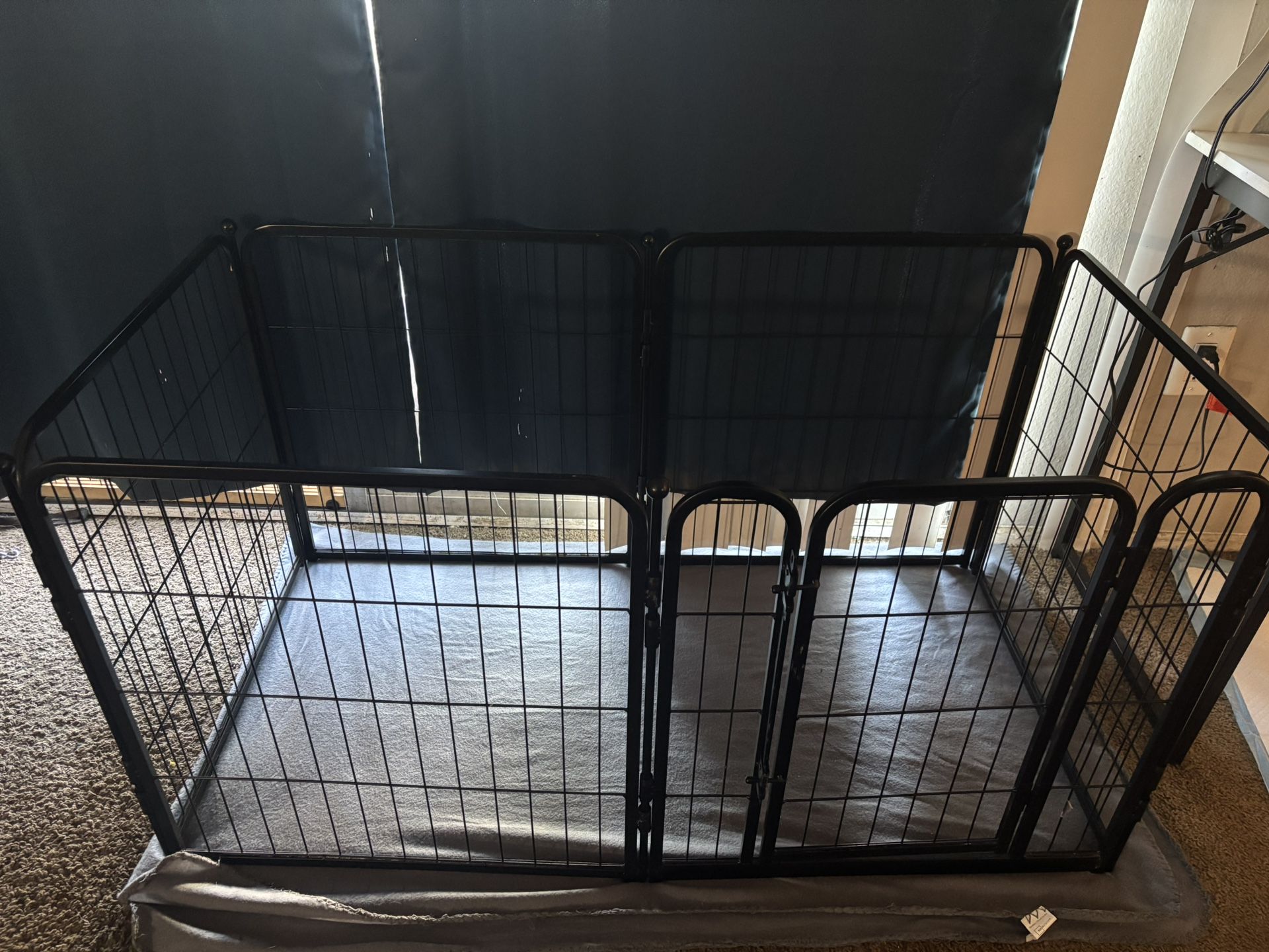Dog fence/cage six panels each panel 23 x 23 one panel with door