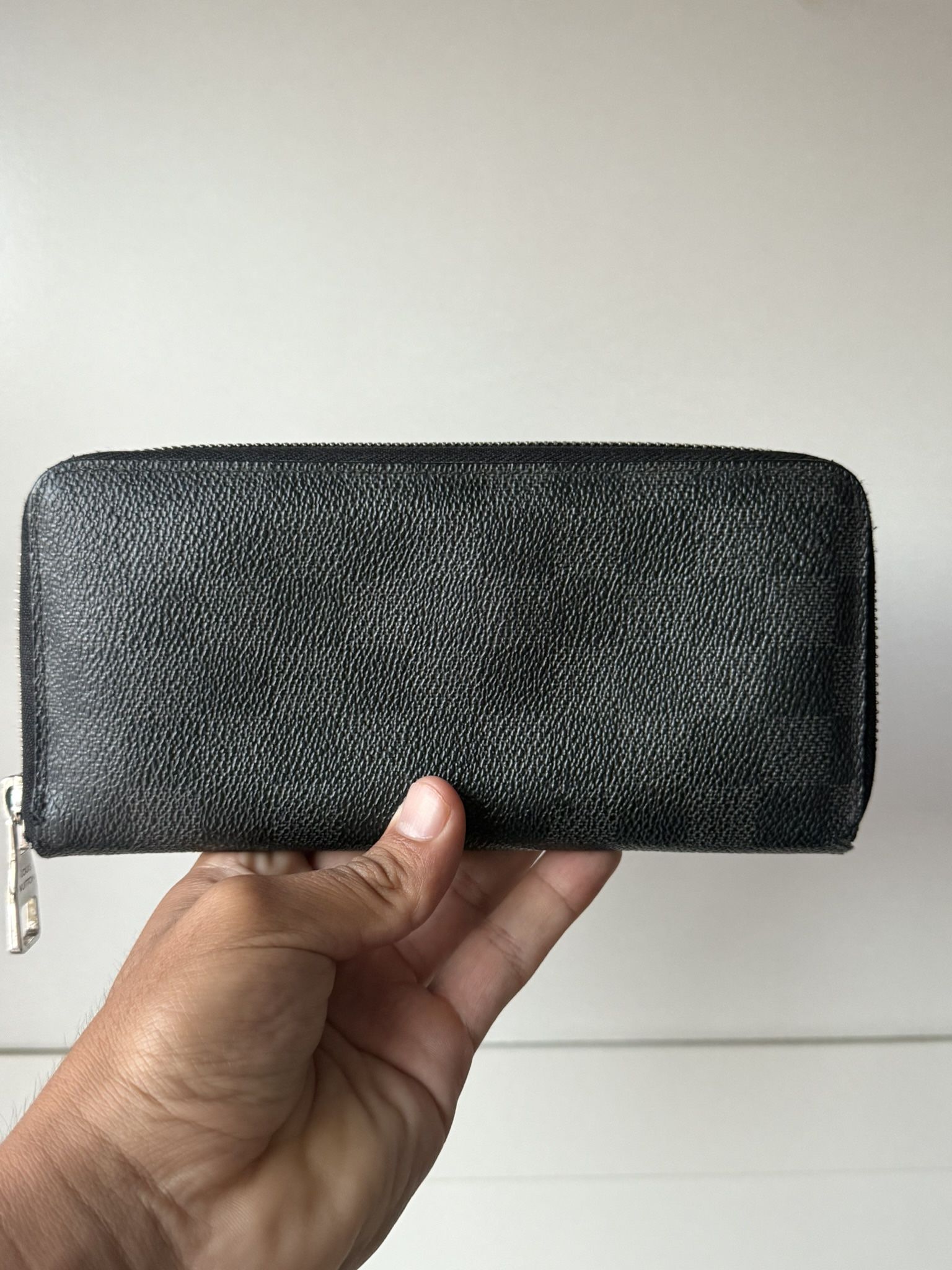 Authentic Louis Vuitton Damier Graphite Zip Wallet
