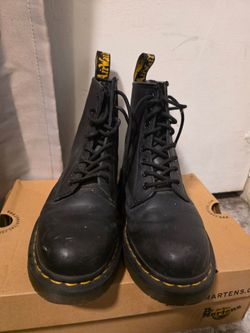 Dr. Martens 1460 combat boots