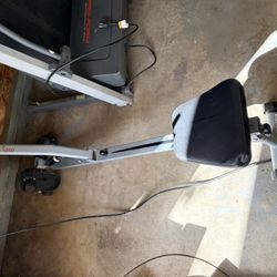 Sunny Rowing Machine – Compact Home Rower