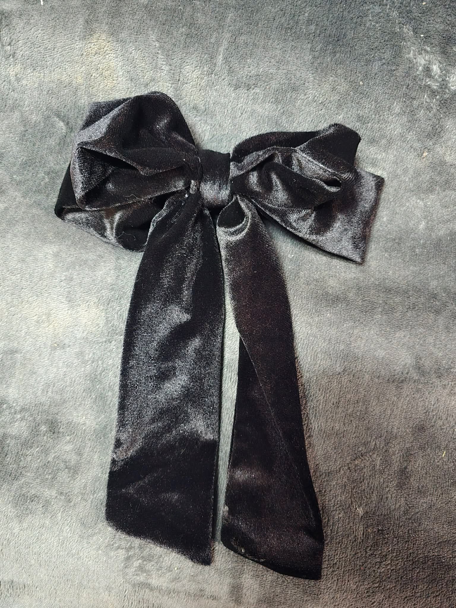Velvet Bow