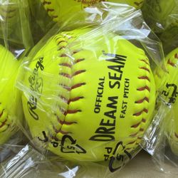 24 Dream Seam Softballs 
